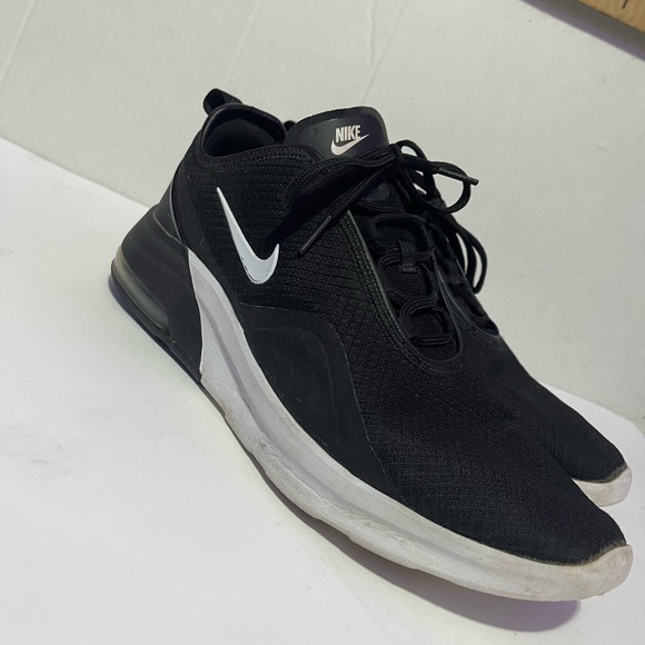 Nike AIR Shoes - Picture 3 of 5